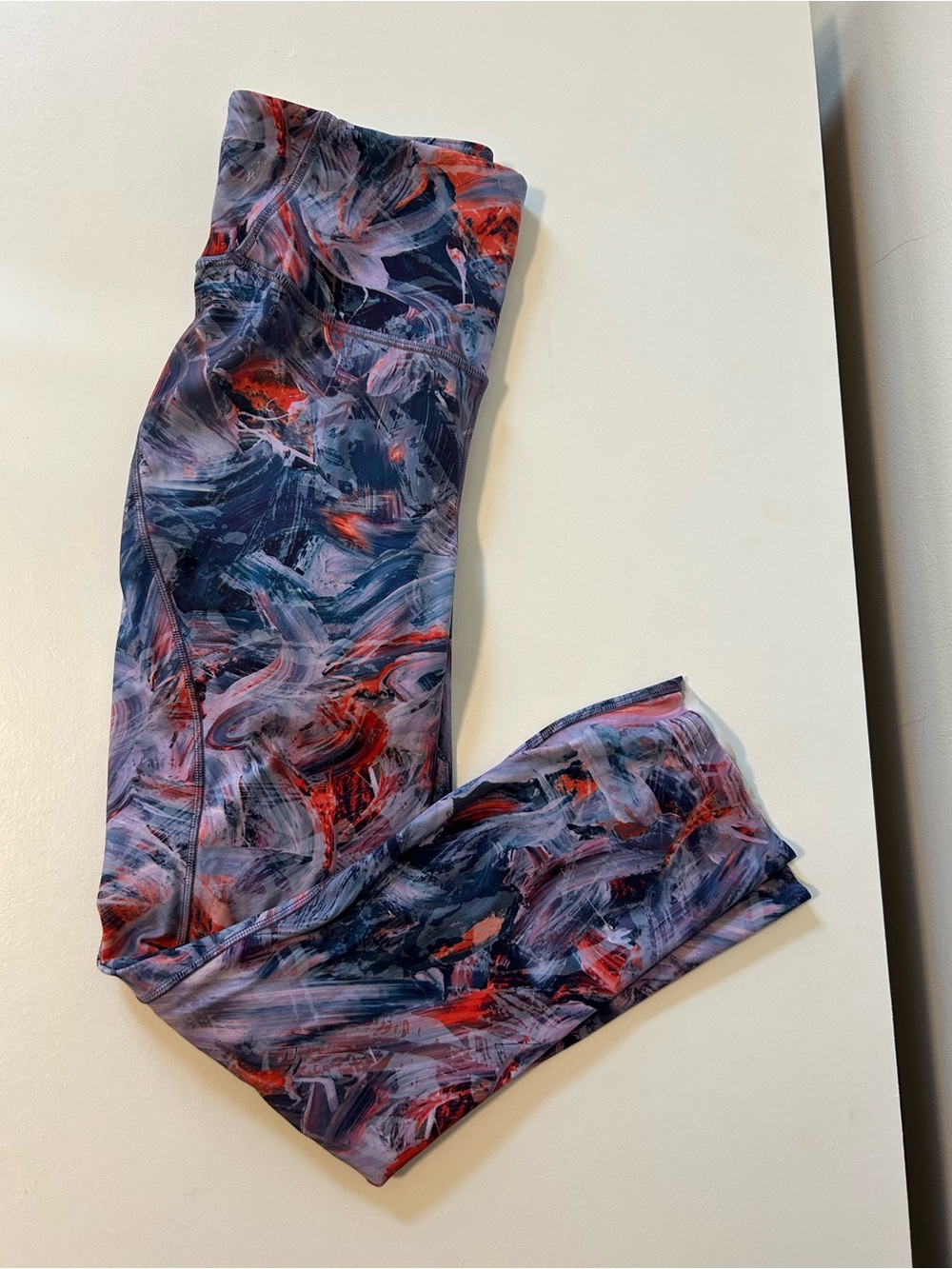 lululemon athletica Women’s Brushstroke Print Cropped Legging - Navy, Red & Pink
